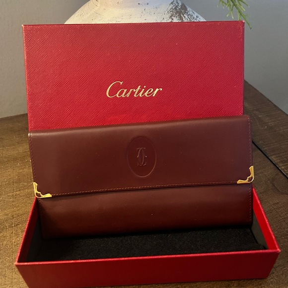 Cartier Mastline Long Kisslock Wallet in Leather (Bordeaux) - Picture 16 of 16